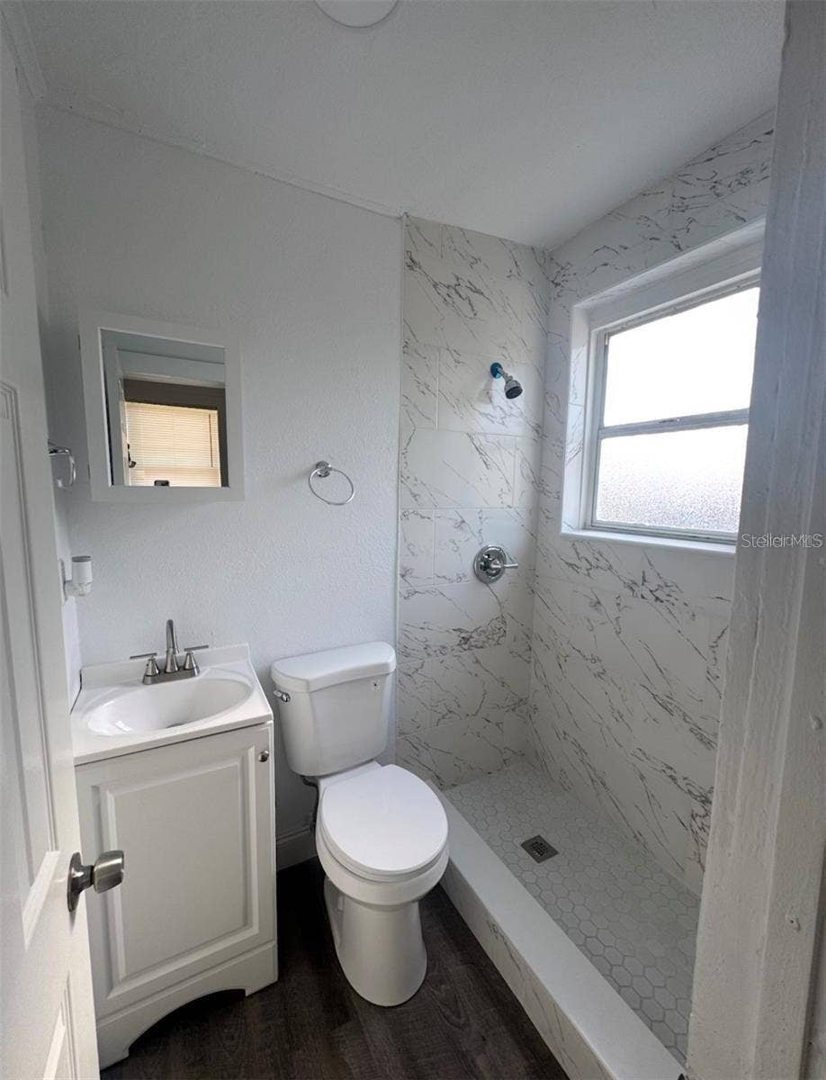 715 JERNIGAN AVENUE, Orlando, FL 32805 715 JERNIGAN AVENUE, Orlando, FL 32805