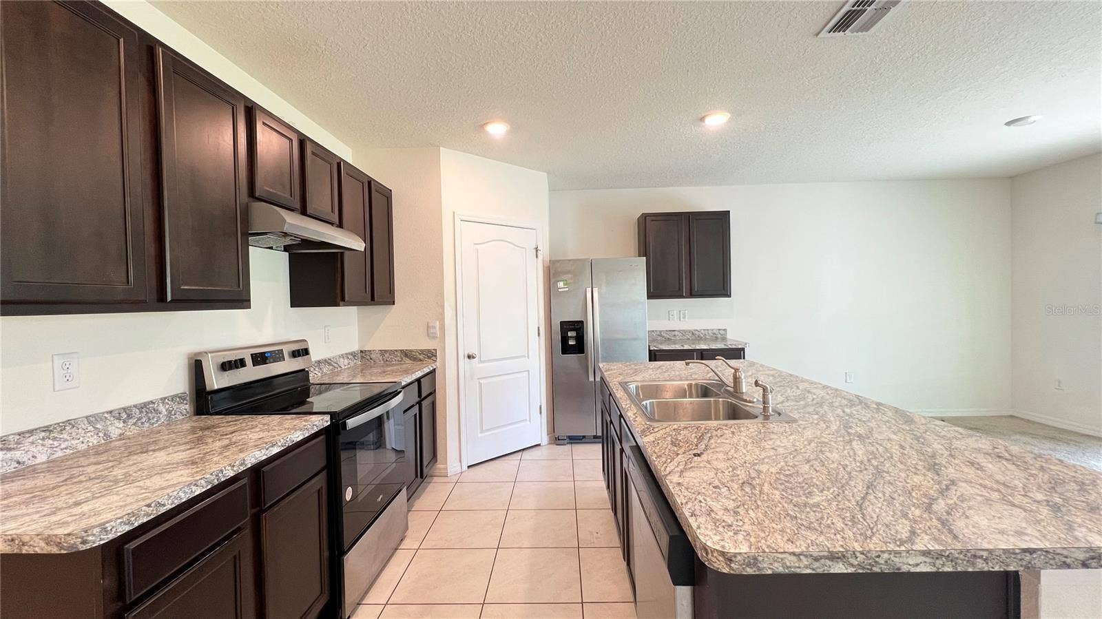1467 FOX SQUIRREL DRIVE, Davenport, FL 33897