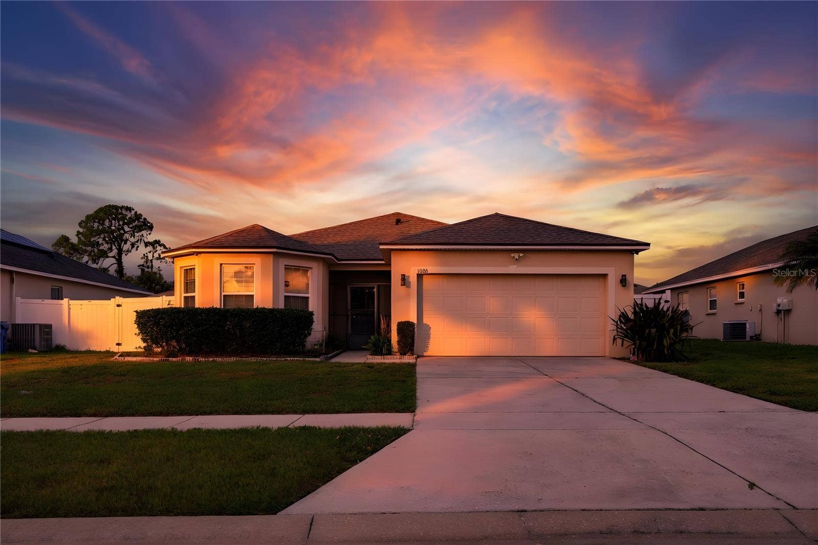 1085 BRENTON MANOR DRIVE, Winter Haven, FL 33881 1085 BRENTON MANOR DRIVE, Winter Haven, FL 33881
