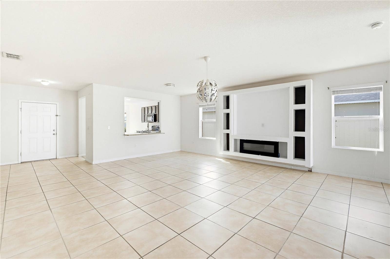 1085 BRENTON MANOR DRIVE, Winter Haven, FL 33881 Living Room