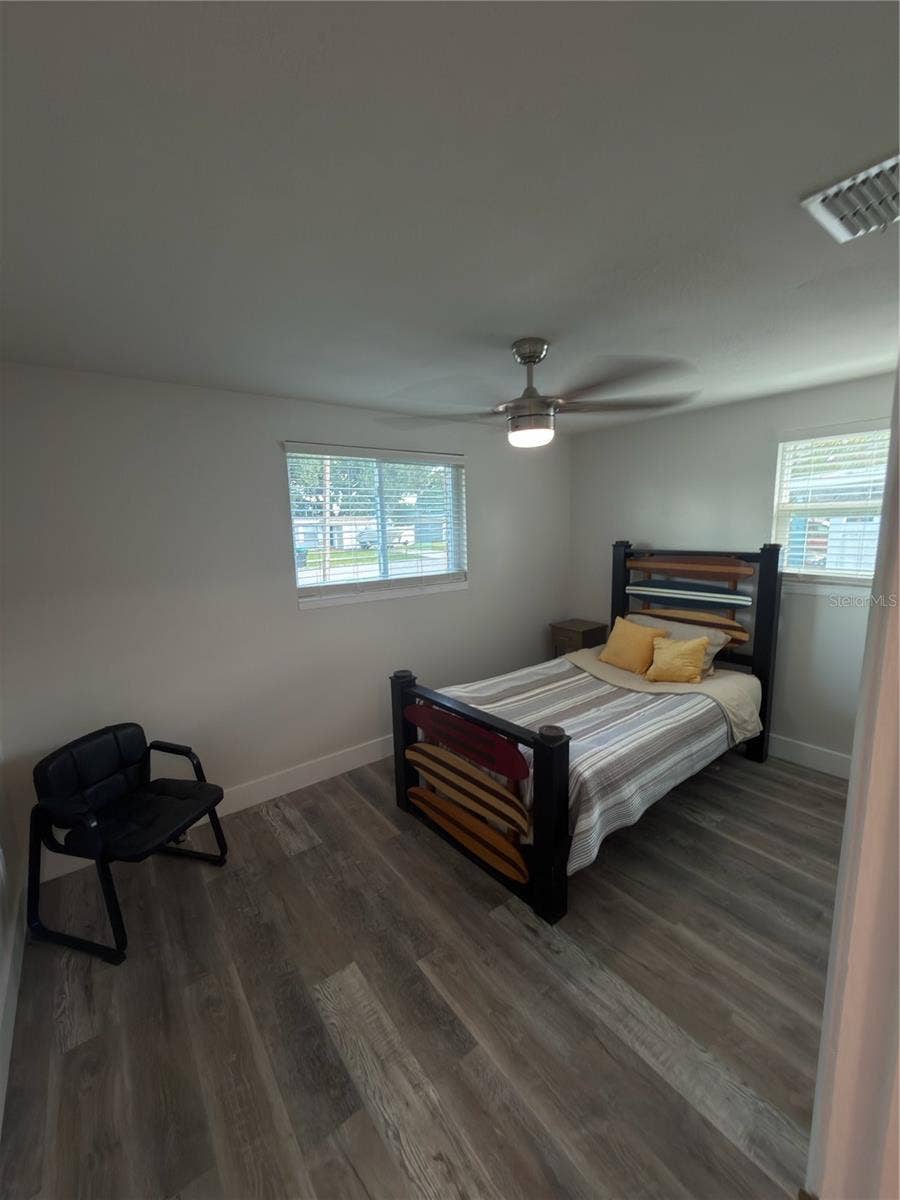 102 COSMOS DRIVE, Orlando, FL 32807 102 COSMOS DRIVE, Orlando, FL 32807