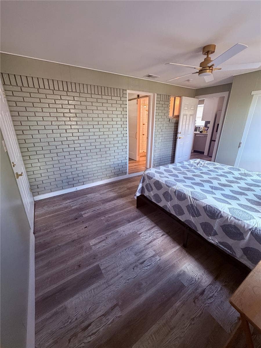 102 COSMOS DRIVE, Orlando, FL 32807 102 COSMOS DRIVE, Orlando, FL 32807