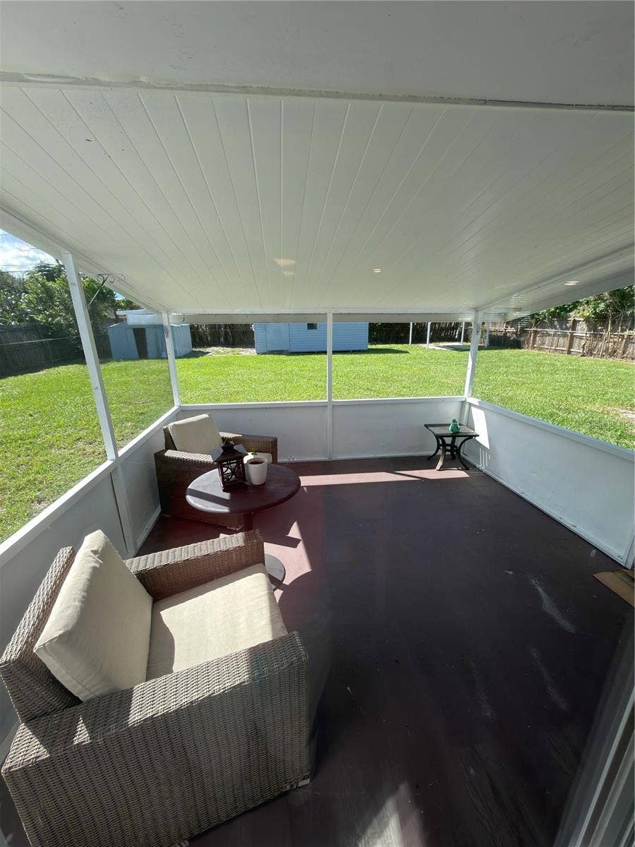 102 COSMOS DRIVE, Orlando, FL 32807 102 COSMOS DRIVE, Orlando, FL 32807