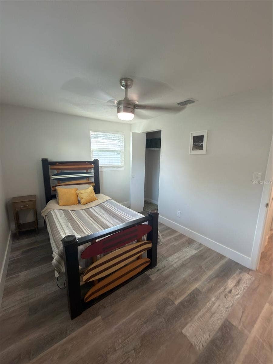102 COSMOS DRIVE, Orlando, FL 32807 102 COSMOS DRIVE, Orlando, FL 32807