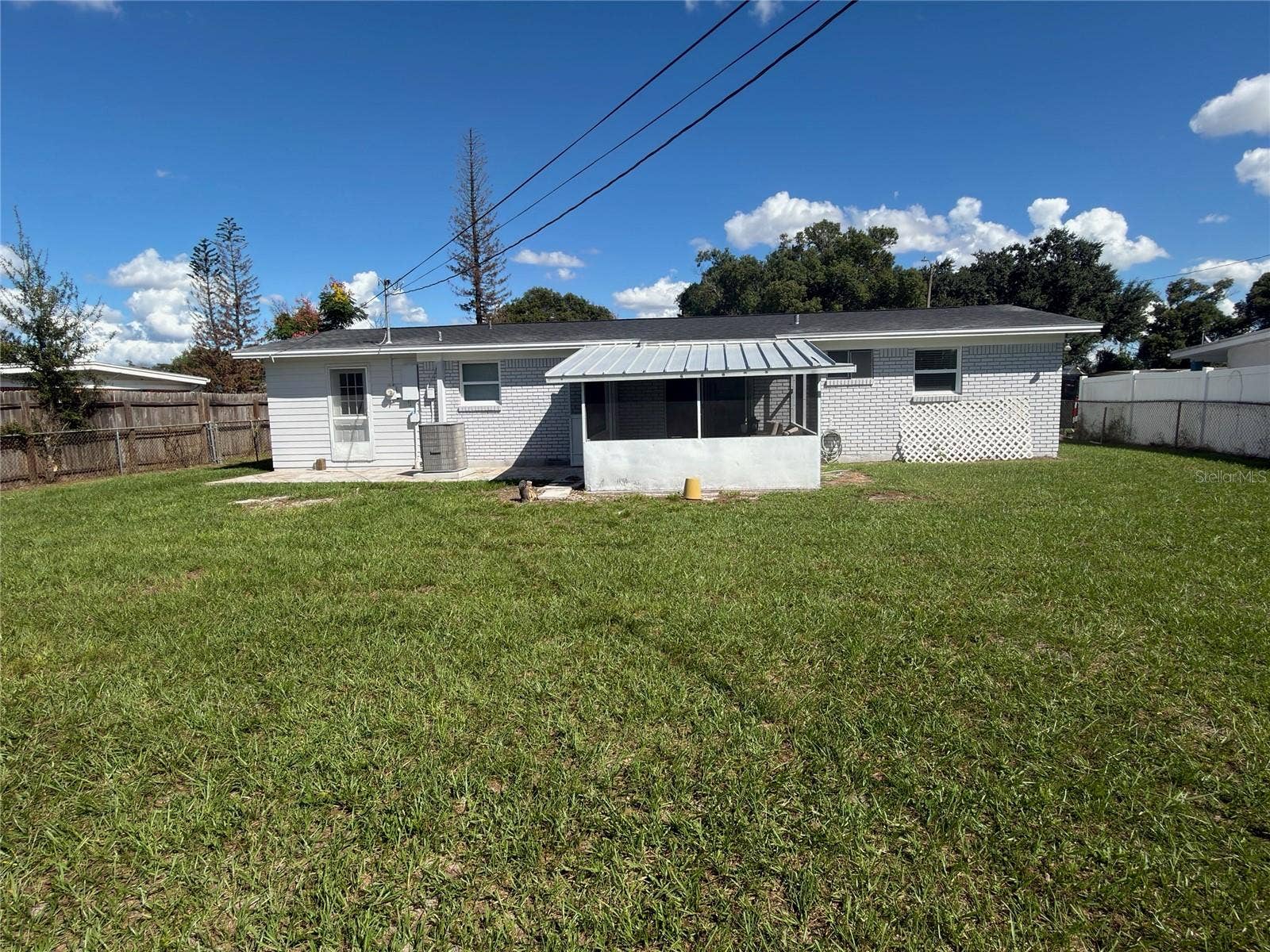 102 COSMOS DRIVE, Orlando, FL 32807 102 COSMOS DRIVE, Orlando, FL 32807