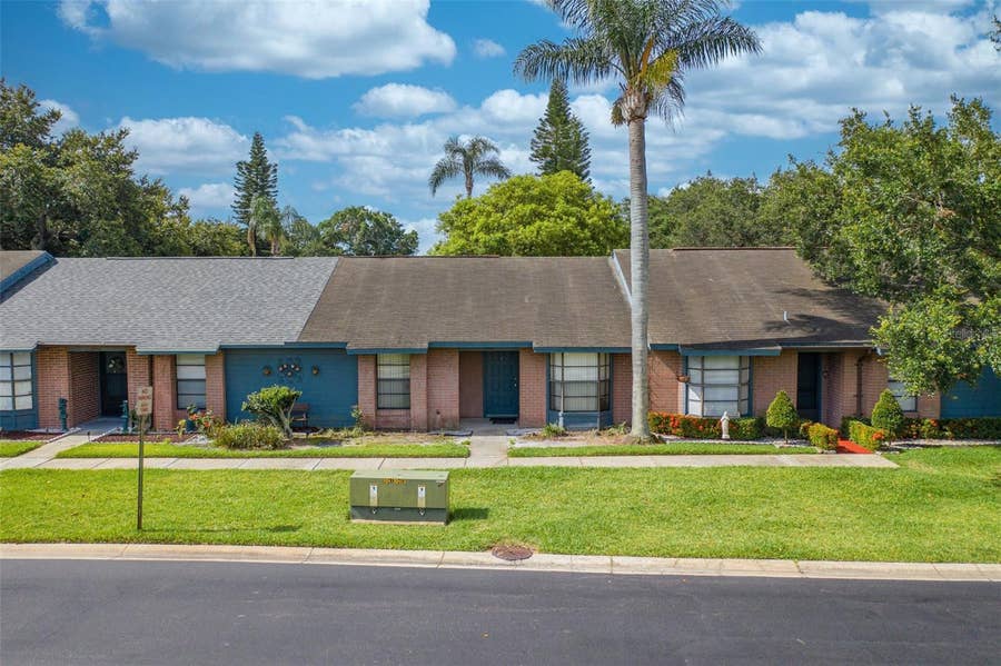 Property photo for 2904 SQUIRE OAK COURT, St Cloud, FL