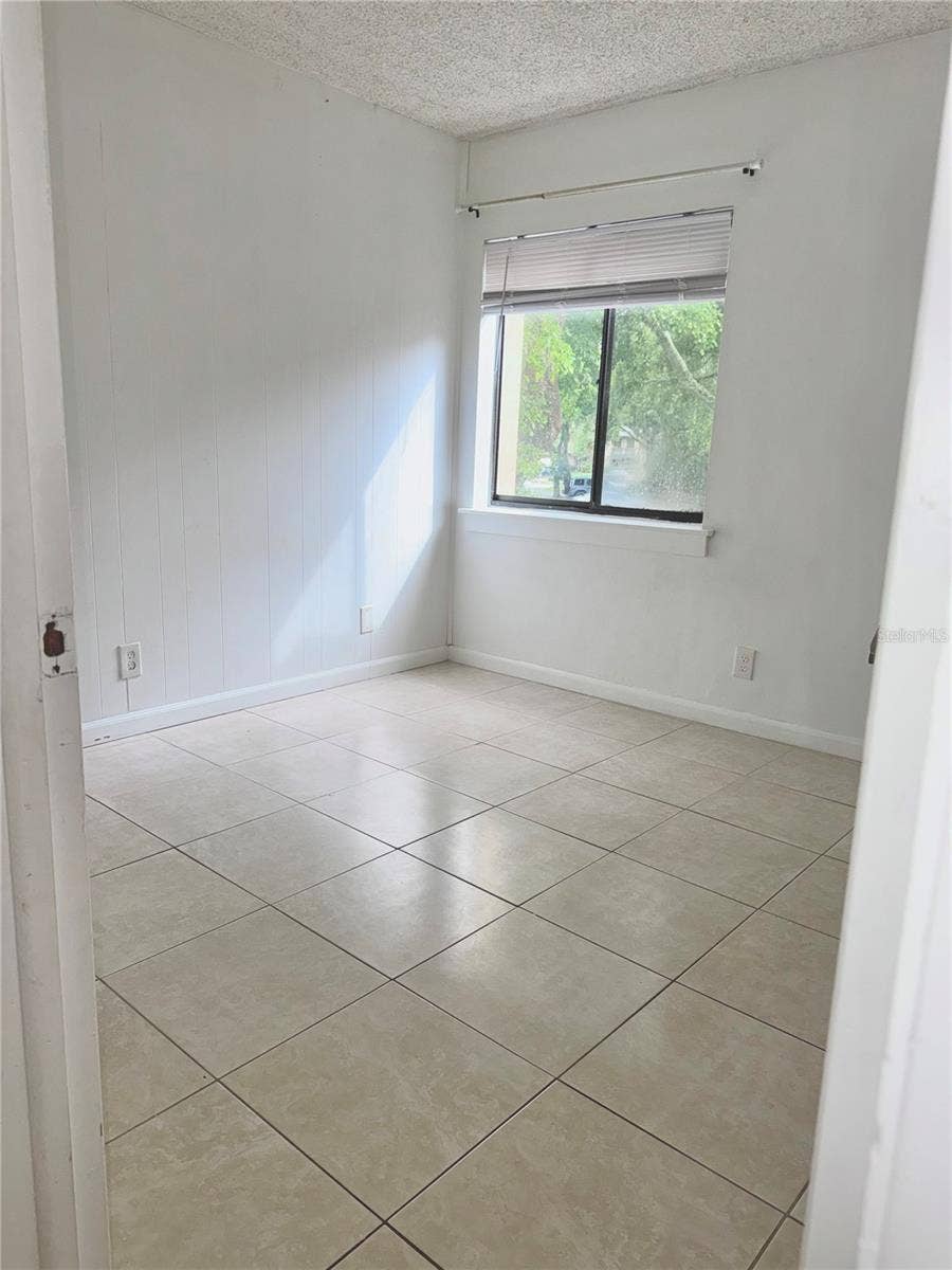 191 WIMBLEDON LAKE DRIVE, Plantation, FL 33324
