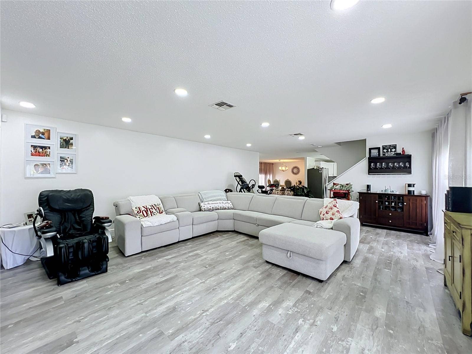 3275 AMBERLEY PARK CIRCLE, Kissimmee, FL 34743