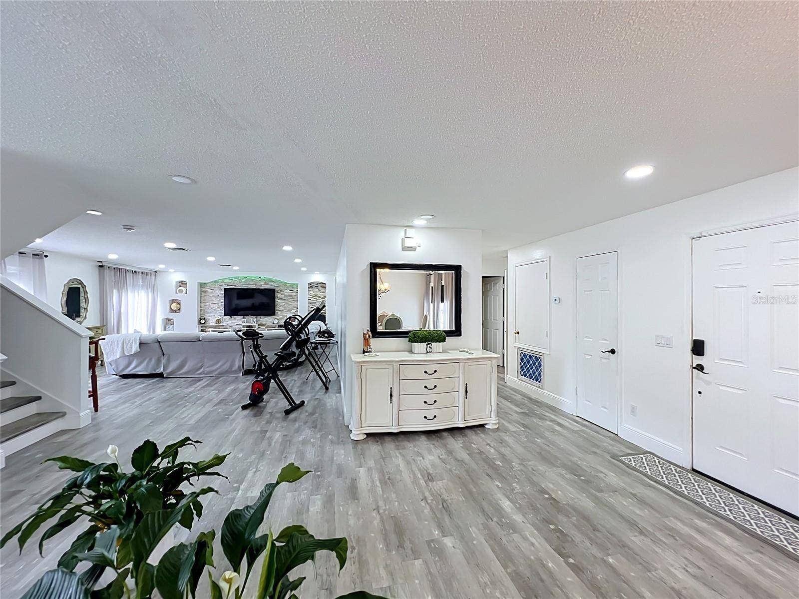 3275 AMBERLEY PARK CIRCLE, Kissimmee, FL 34743