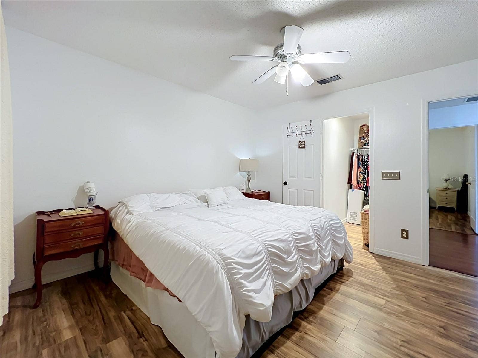 3275 AMBERLEY PARK CIRCLE, Kissimmee, FL 34743