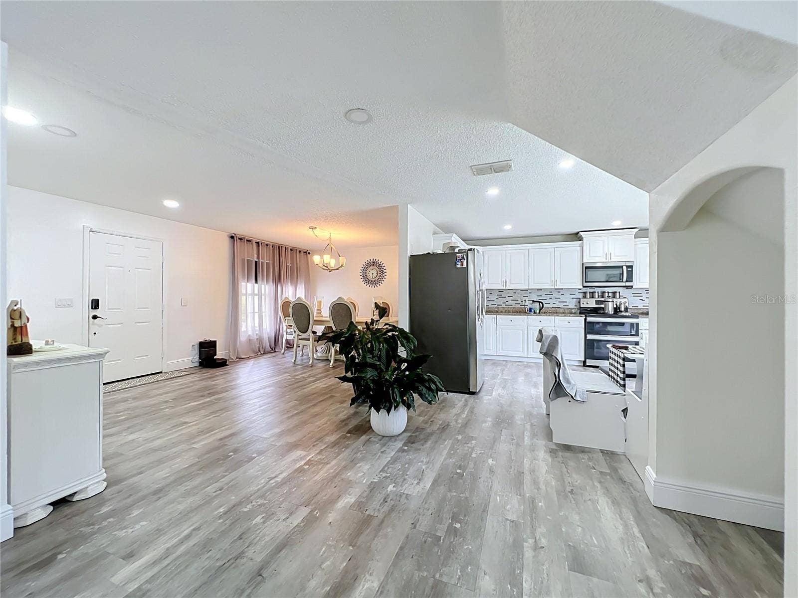 3275 AMBERLEY PARK CIRCLE, Kissimmee, FL 34743