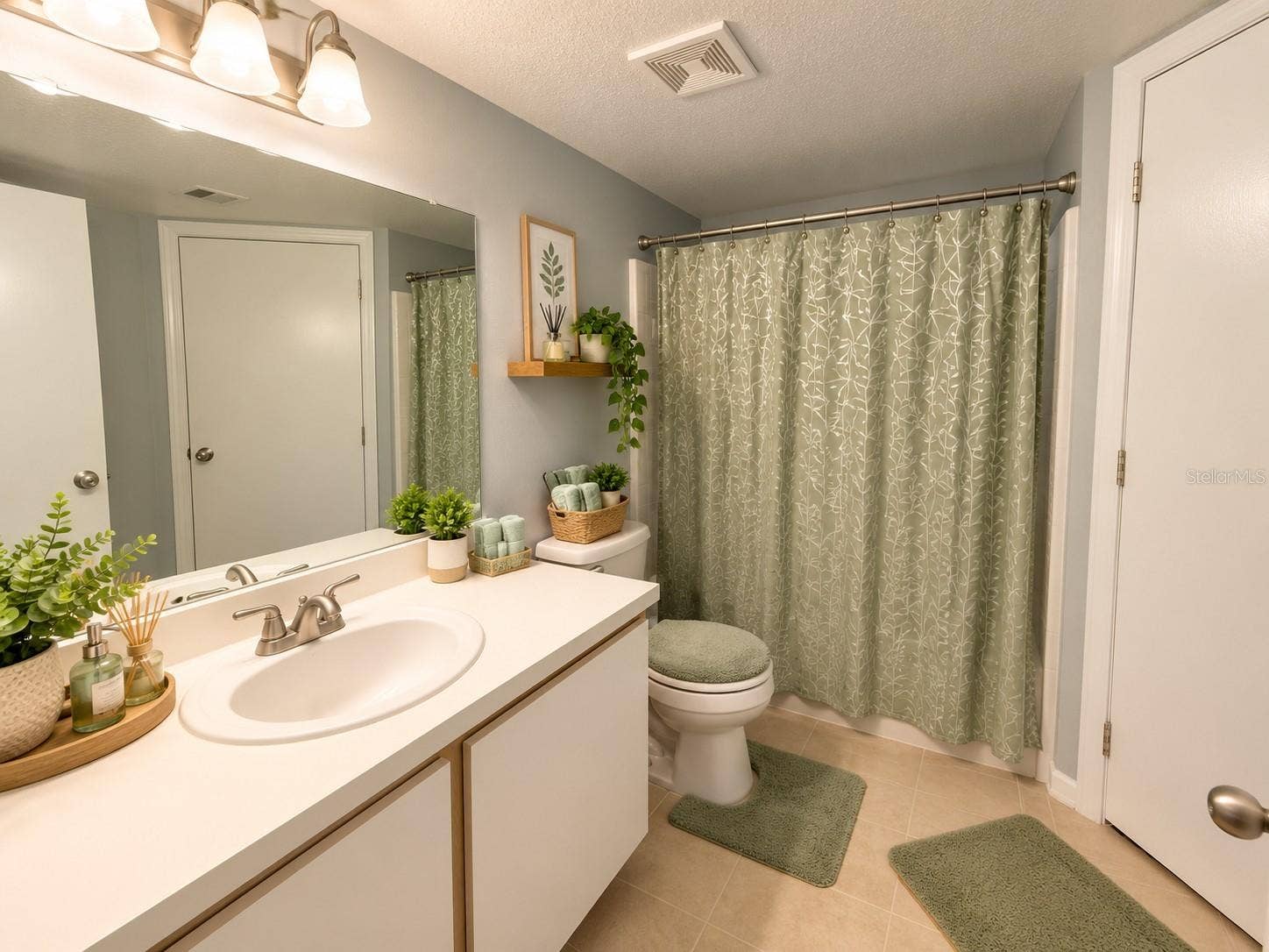 2210 GRAND CAYMAN COURT, #1733, Kissimmee, FL 34741