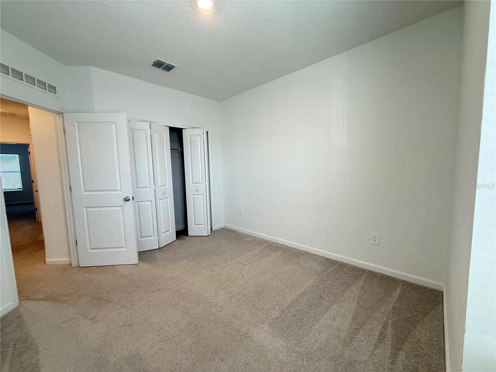 2611 SKYLINE LOOP, Poinciana, FL 34758 2611 SKYLINE LOOP, Poinciana, FL 34758