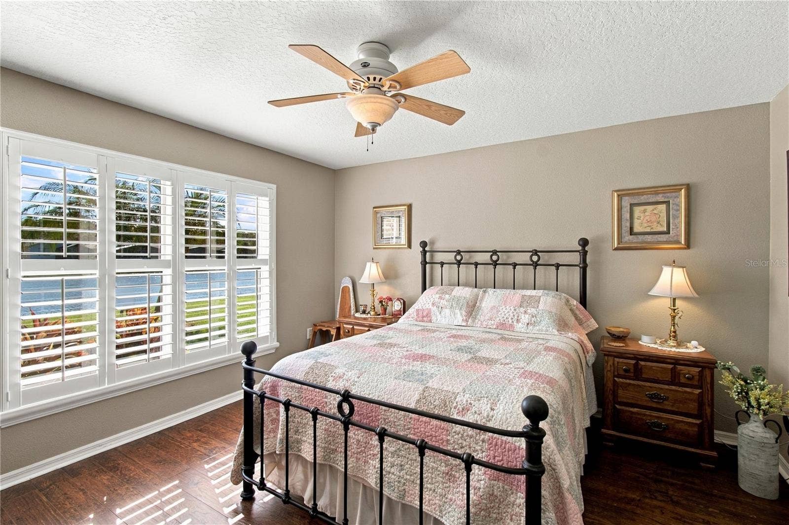 137 RIALTO RD, Poinciana, FL 34759 PLANTATION SHUTTERS