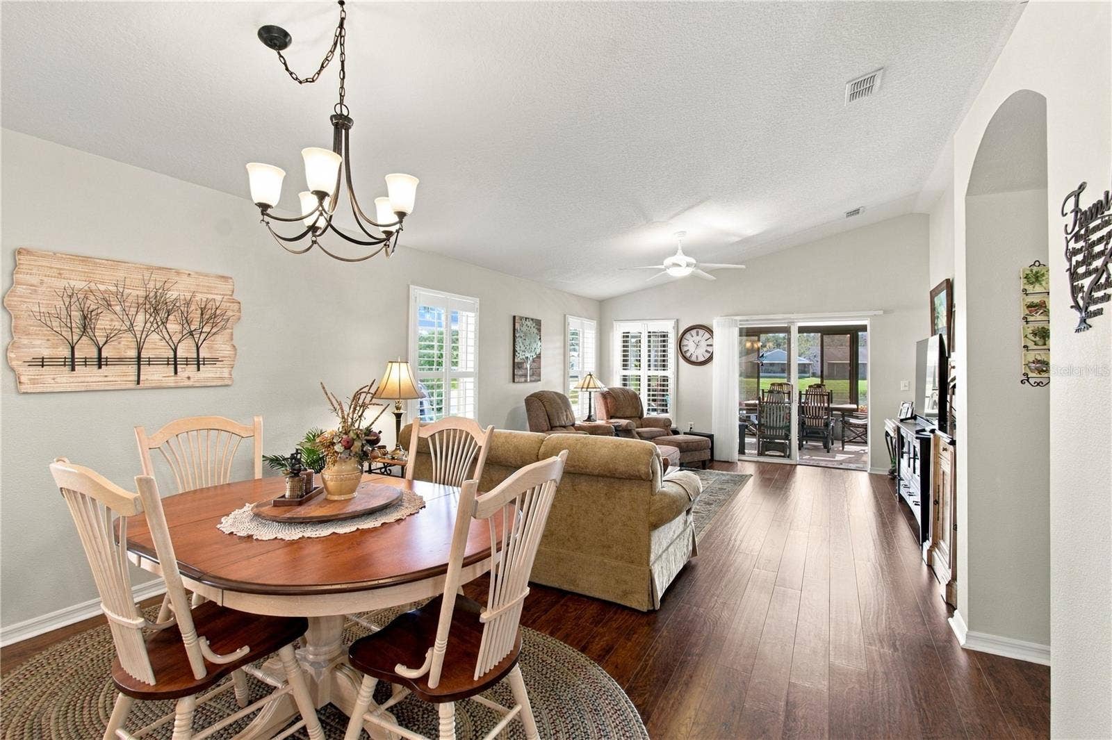 137 RIALTO RD, Poinciana, FL 34759 DINING ROOM
