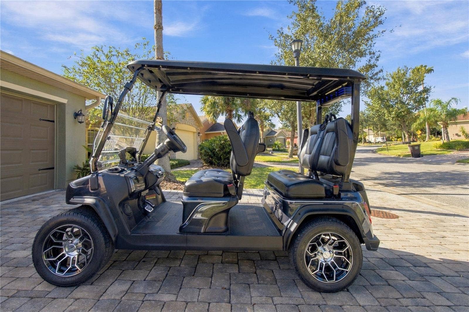 137 RIALTO RD, Poinciana, FL 34759 2025 RANGER D5 EVOLUTION GOLF CART W/LITHIUM BATTERY