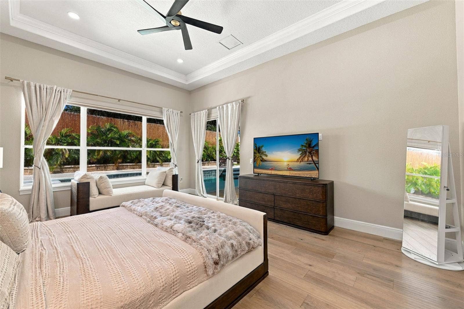 7002 PHILLIPS COVE COURT, Orlando, FL 32819 7002 PHILLIPS COVE COURT, Orlando, FL 32819