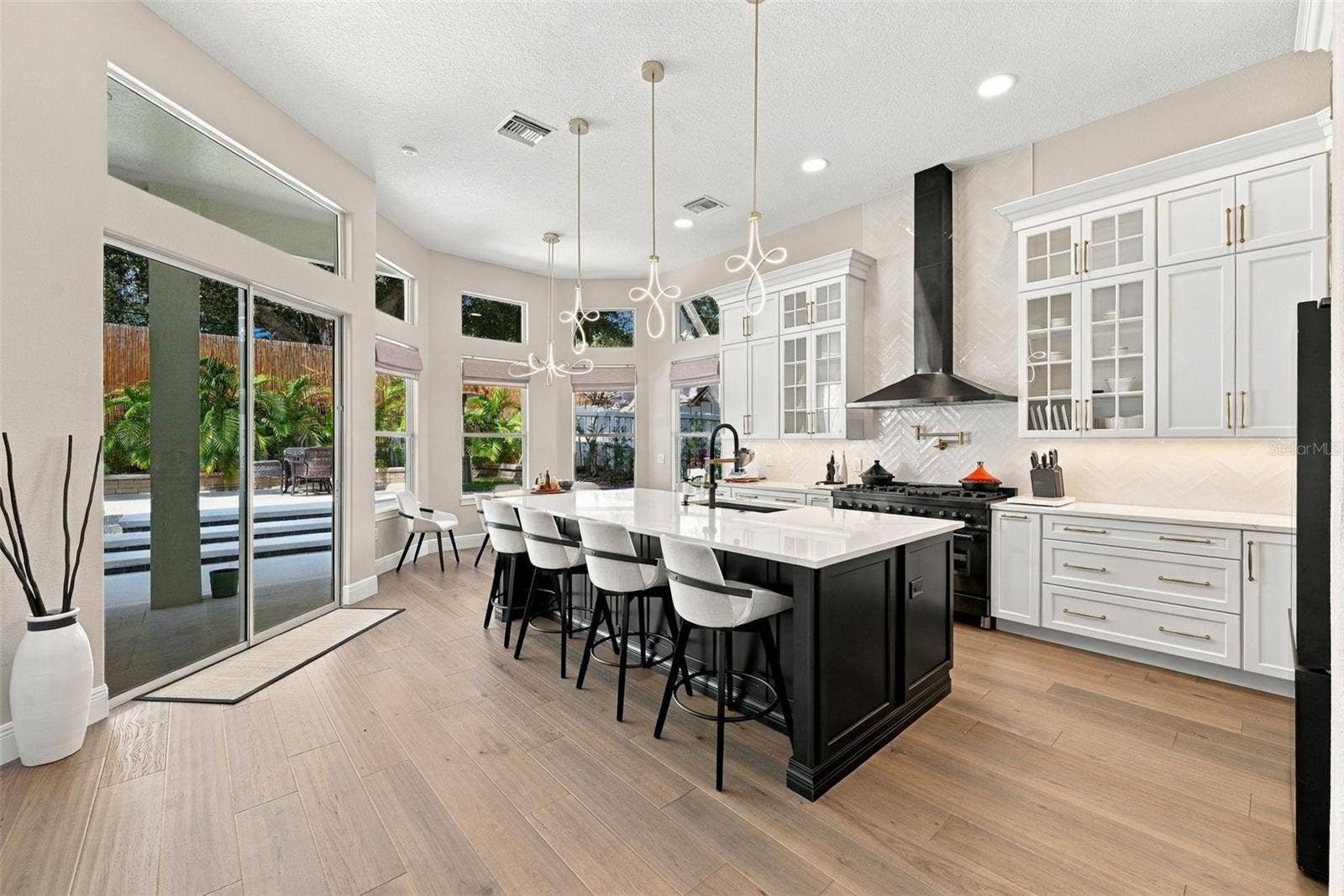 7002 PHILLIPS COVE COURT, Orlando, FL 32819 7002 PHILLIPS COVE COURT, Orlando, FL 32819