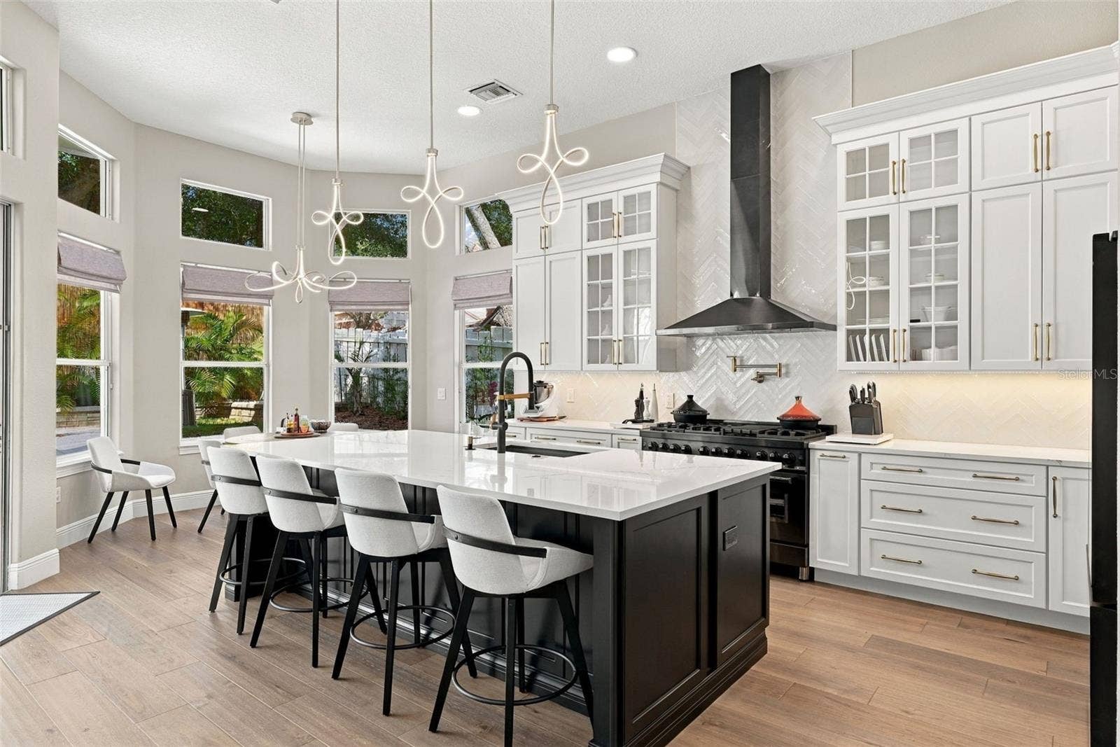 7002 PHILLIPS COVE COURT, Orlando, FL 32819 7002 PHILLIPS COVE COURT, Orlando, FL 32819