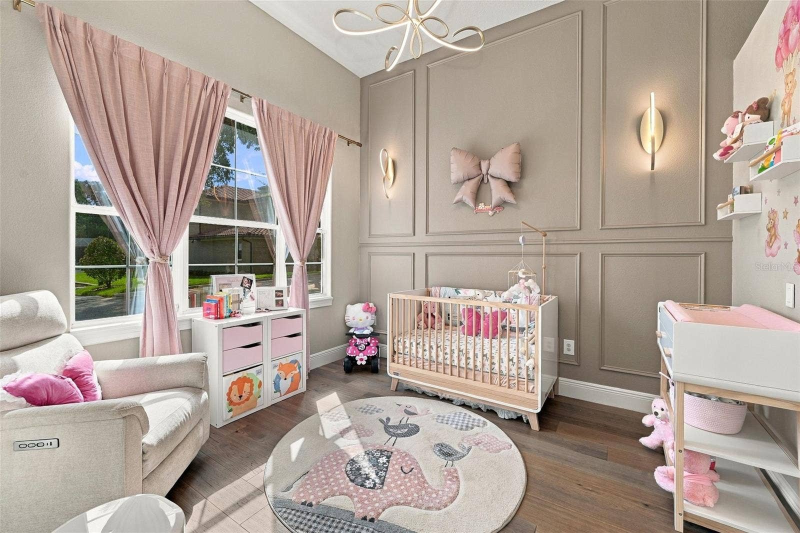 7002 PHILLIPS COVE COURT, Orlando, FL 32819 7002 PHILLIPS COVE COURT, Orlando, FL 32819