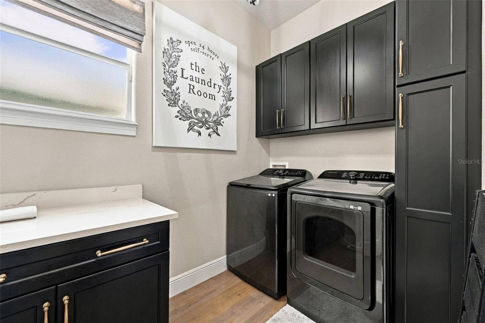 7002 PHILLIPS COVE COURT, Orlando, FL 32819 7002 PHILLIPS COVE COURT, Orlando, FL 32819