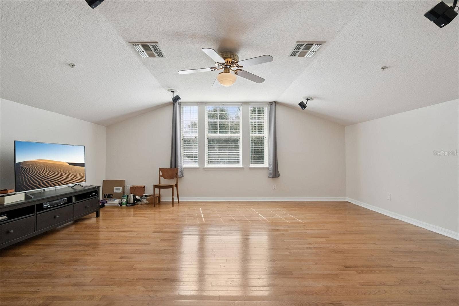 9685 SWEETLEAF STREET, Orlando, FL 32827 9685 SWEETLEAF STREET, Orlando, FL 32827
