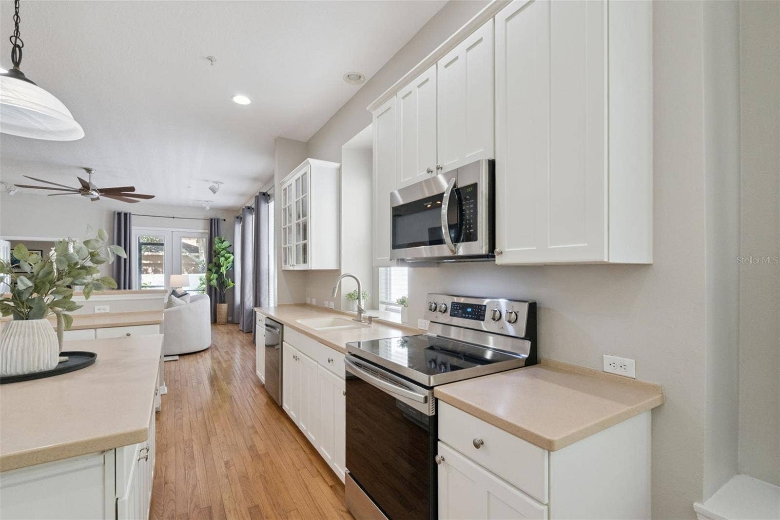 9685 SWEETLEAF STREET, Orlando, FL 32827 9685 SWEETLEAF STREET, Orlando, FL 32827