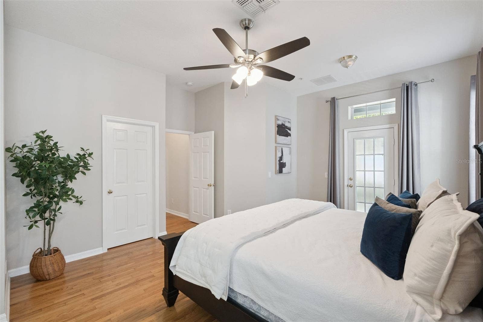 9685 SWEETLEAF STREET, Orlando, FL 32827 9685 SWEETLEAF STREET, Orlando, FL 32827