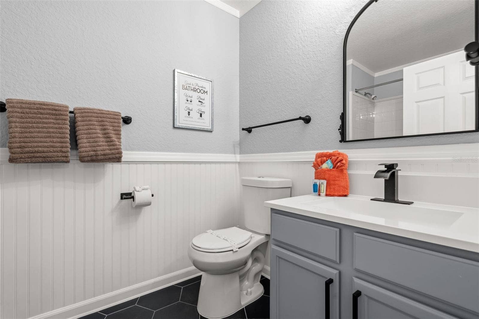 4600 YELLOWGOLD ROAD W, #105, Kissimmee, FL 34746 Bathroom #2.