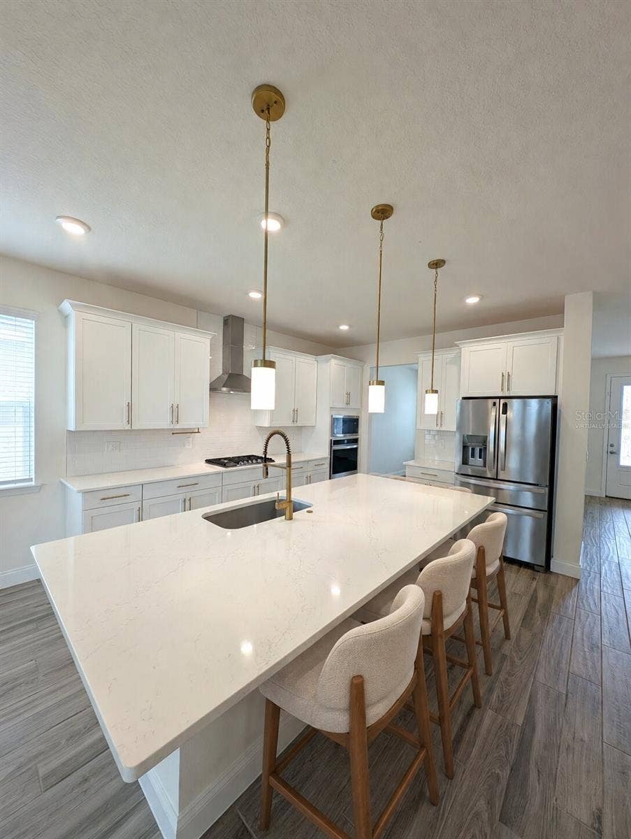 952 VINEYARD RIDGE ROAD, Minneola, FL 34715 Kitchen Virtually Staged