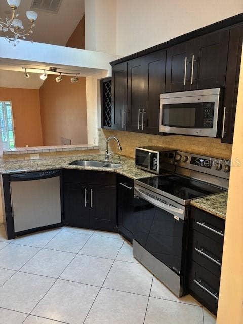 13151 LAVER LANE, Orlando, FL 32824 13151 LAVER LANE, Orlando, FL 32824
