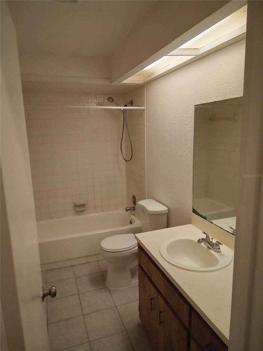 724 W ALAMO DRIVE, Lakeland, FL 33813