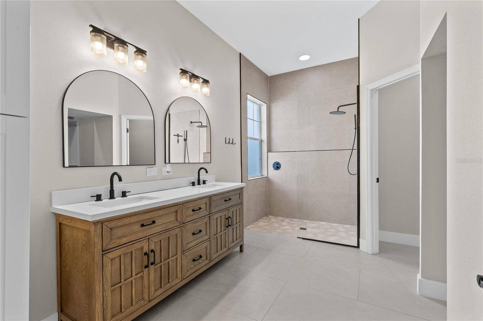 3214 BAYFLOWER AVE, Harmony, FL 34773 Primary bathroom