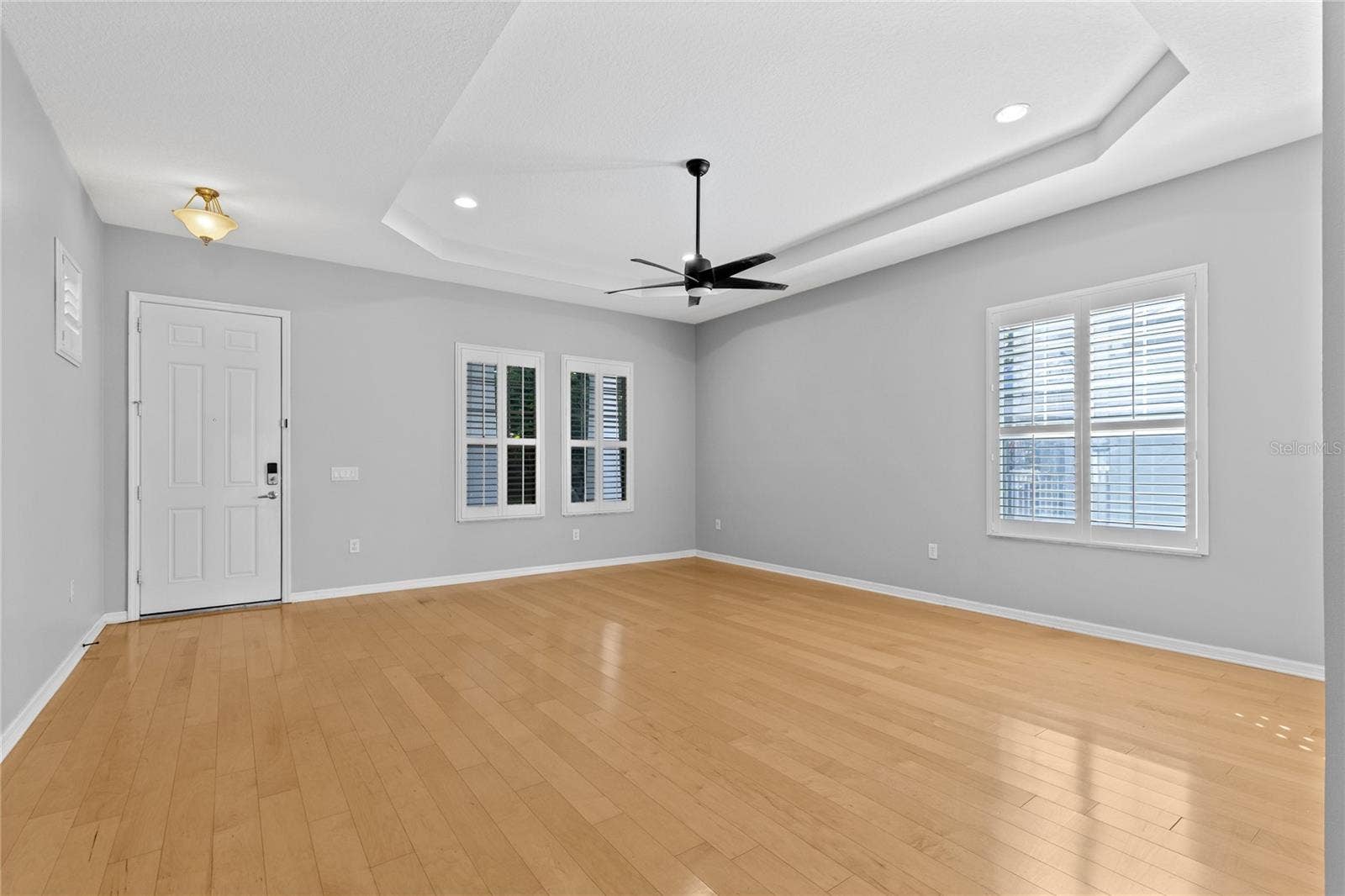 3214 BAYFLOWER AVE, Harmony, FL 34773 Flex room off front entry
