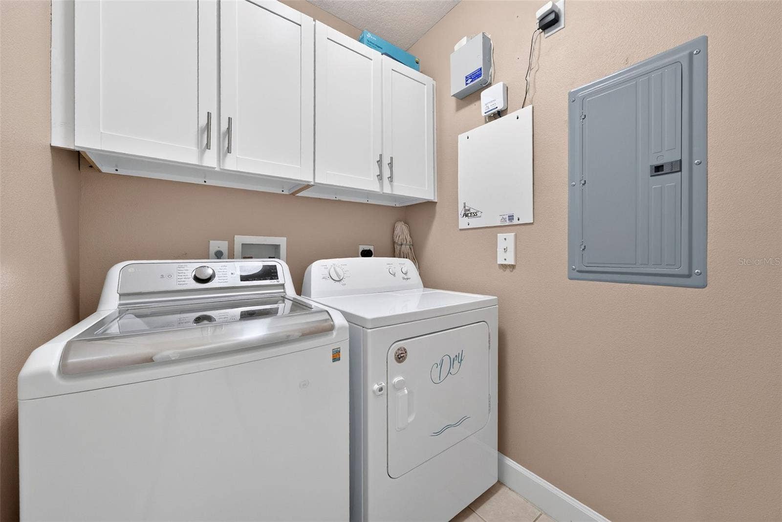 1231 WRIGHT CIRCLE, #108, Celebration, FL 34747 Laundry Room