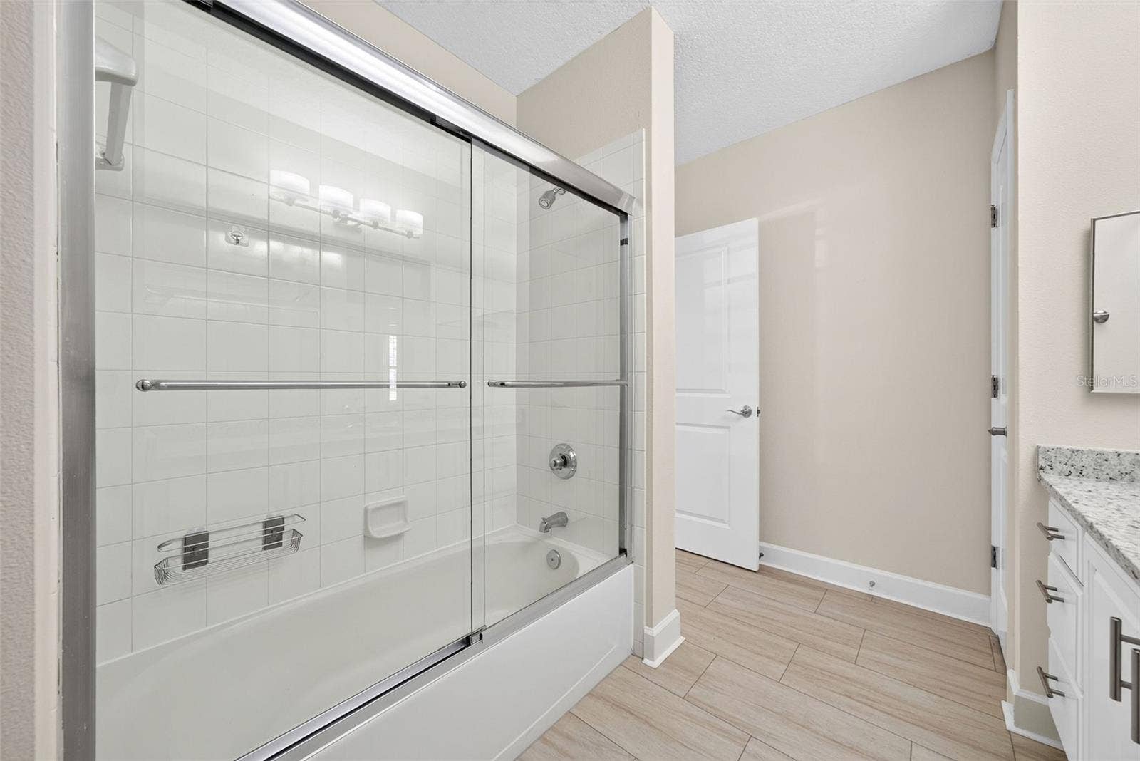 1231 WRIGHT CIRCLE, #108, Celebration, FL 34747 Bathroom 2