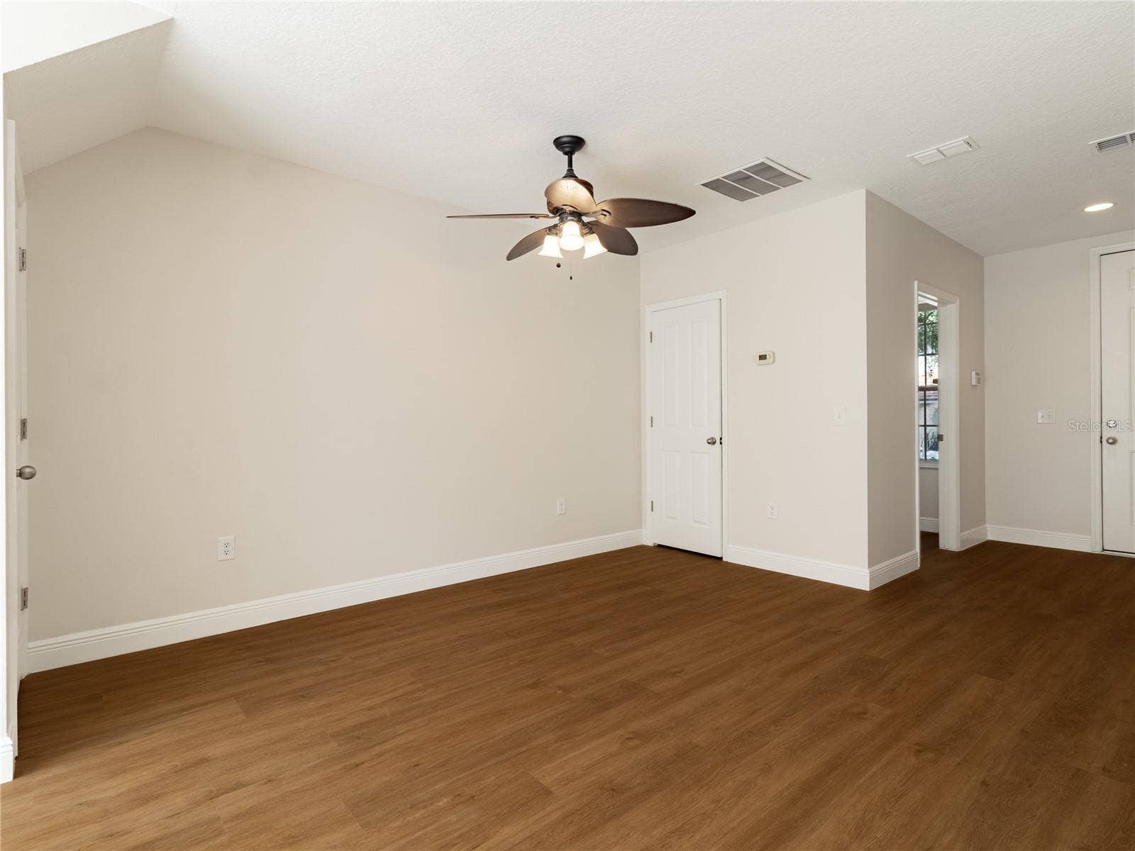3175 VIA OTERO DRIVE, Kissimmee, FL 34744