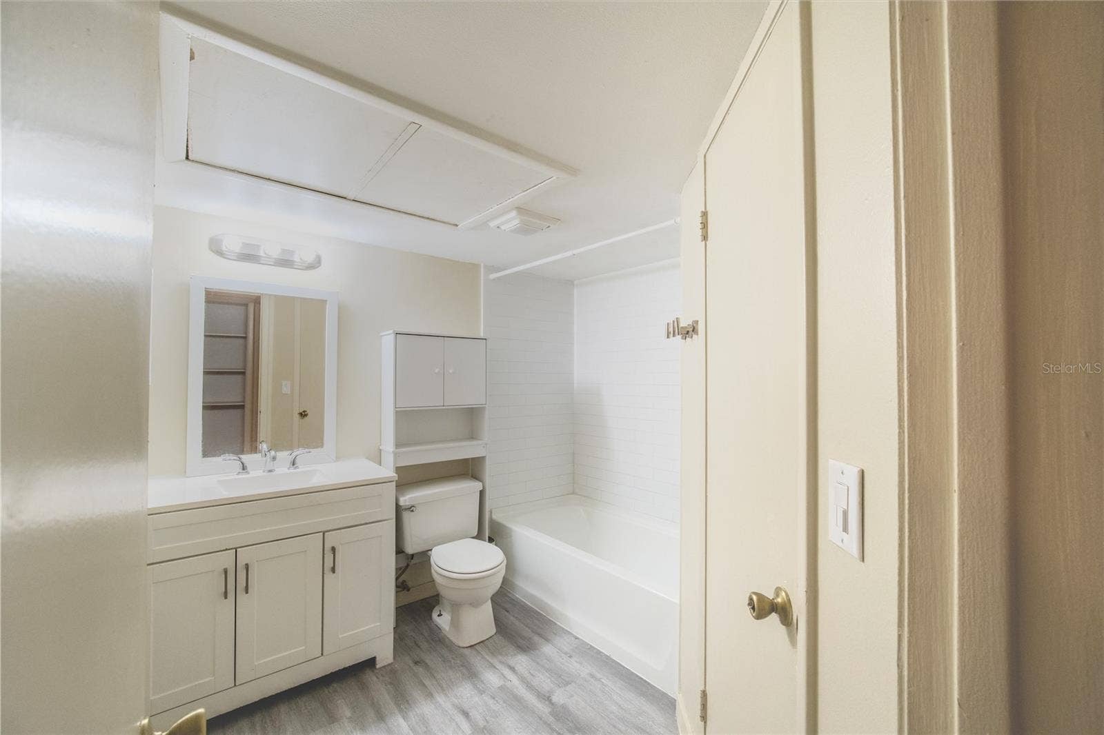 315 LAKEPOINTE DRIVE, #204, Altamonte Springs, FL 32701 315 LAKEPOINTE DRIVE, #204, Altamonte Springs, FL 32701
