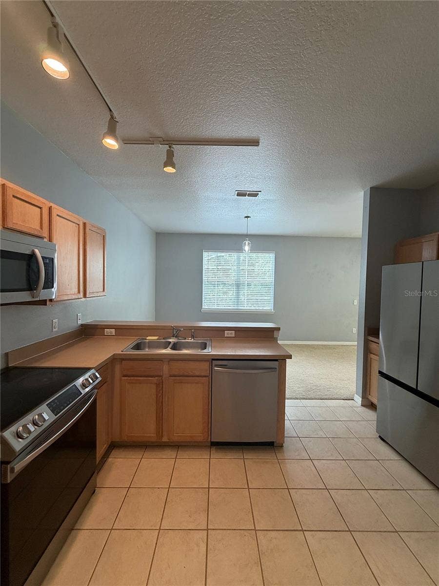 1435 ROYAL RIDGE DRIVE, Davenport, FL 33896 1435 ROYAL RIDGE DRIVE, Davenport, FL 33896