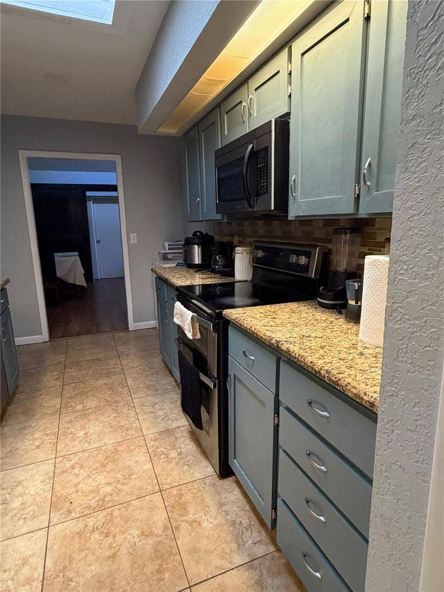 4404 S LAUREL POINTE DRIVE, Lakeland, FL 33813 4404 S LAUREL POINTE DRIVE, Lakeland, FL 33813