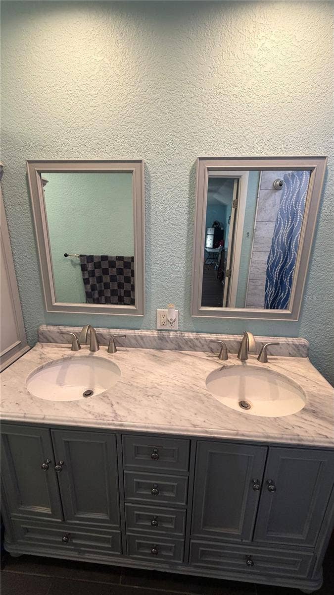4404 S LAUREL POINTE DRIVE, Lakeland, FL 33813 4404 S LAUREL POINTE DRIVE, Lakeland, FL 33813