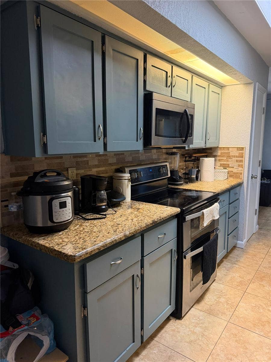 4404 S LAUREL POINTE DRIVE, Lakeland, FL 33813 4404 S LAUREL POINTE DRIVE, Lakeland, FL 33813