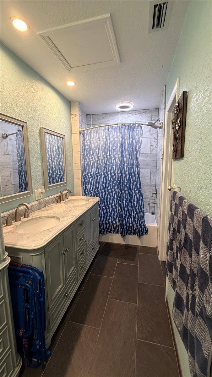 4404 S LAUREL POINTE DRIVE, Lakeland, FL 33813 4404 S LAUREL POINTE DRIVE, Lakeland, FL 33813