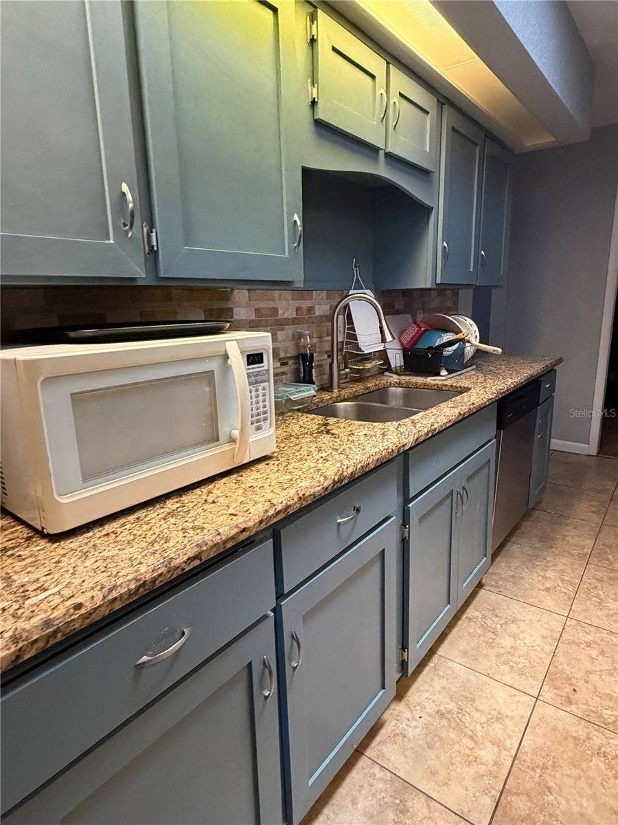 4404 S LAUREL POINTE DRIVE, Lakeland, FL 33813 4404 S LAUREL POINTE DRIVE, Lakeland, FL 33813