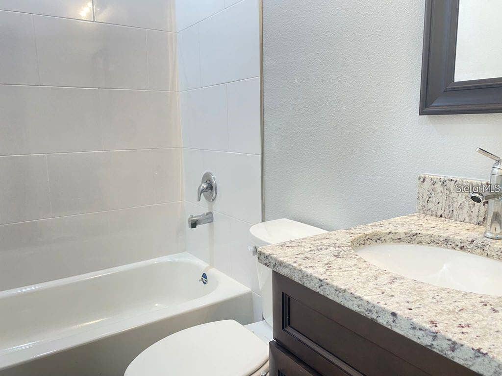 363 DUNDEE DRIVE, Poinciana, FL 34759 Original bathroom.