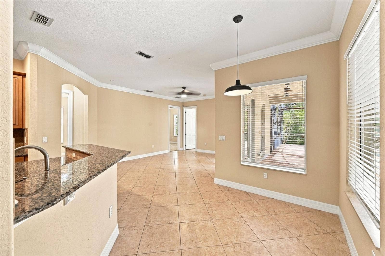 2139 TILLMAN AVENUE, Winter Garden, FL 34787 Breakfast Nook