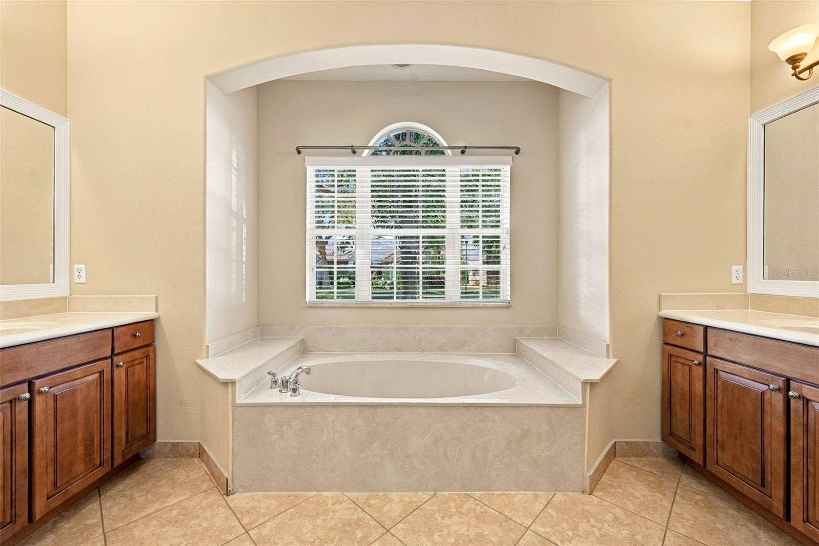 2139 TILLMAN AVENUE, Winter Garden, FL 34787 Primary En-suite Bathroom