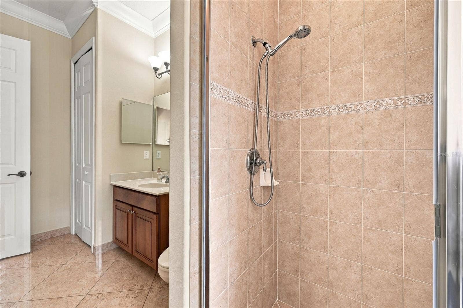 2139 TILLMAN AVENUE, Winter Garden, FL 34787 Guest Bathroom \ Pool Bathroom
