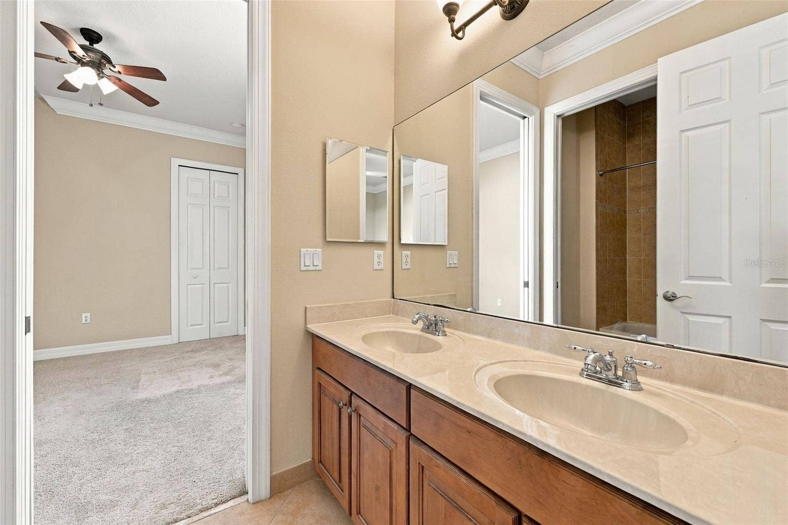 2139 TILLMAN AVENUE, Winter Garden, FL 34787 Jack & Jill Bathroom
