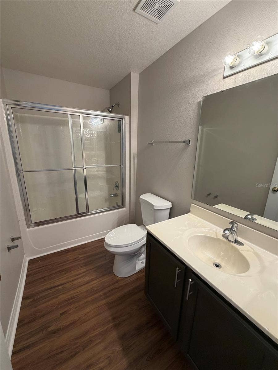 465 FISH HAWK DRIVE, Winter Haven, FL 33884 Full Guest Bathroom, Upstairs